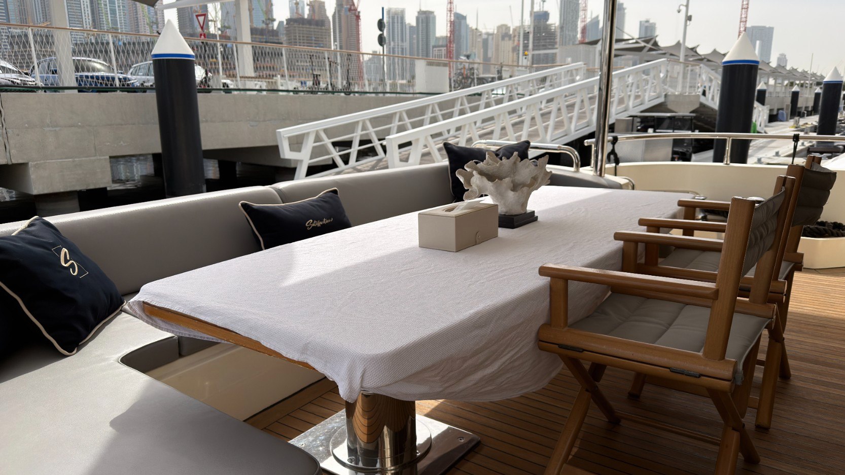 Azimut Satisfaction charter in Dubai, photo 16