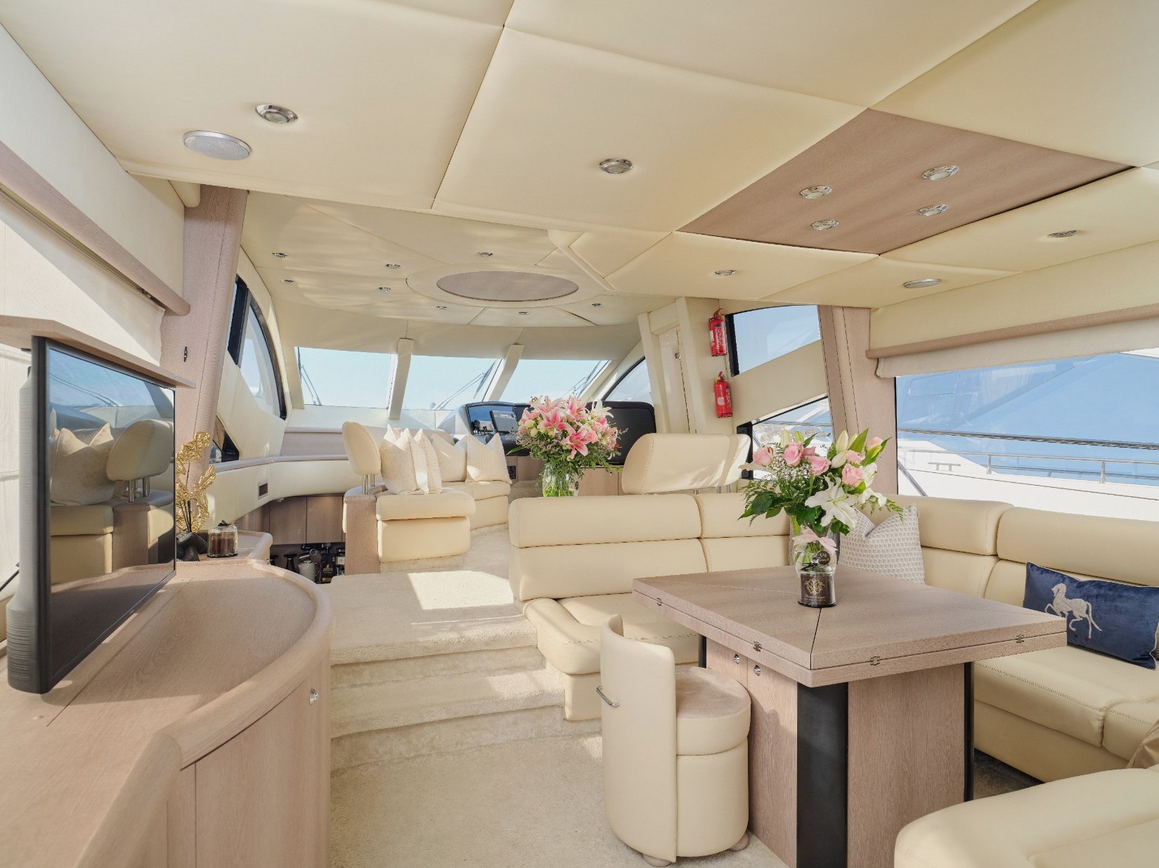 Sunseeker Satoshi charter in Dubai, photo 9