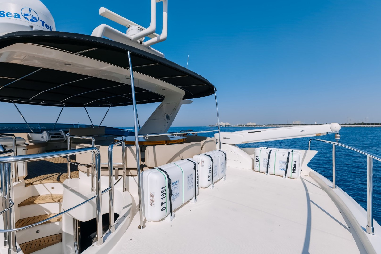 Azimut Viktoria charter in Dubai, photo 7