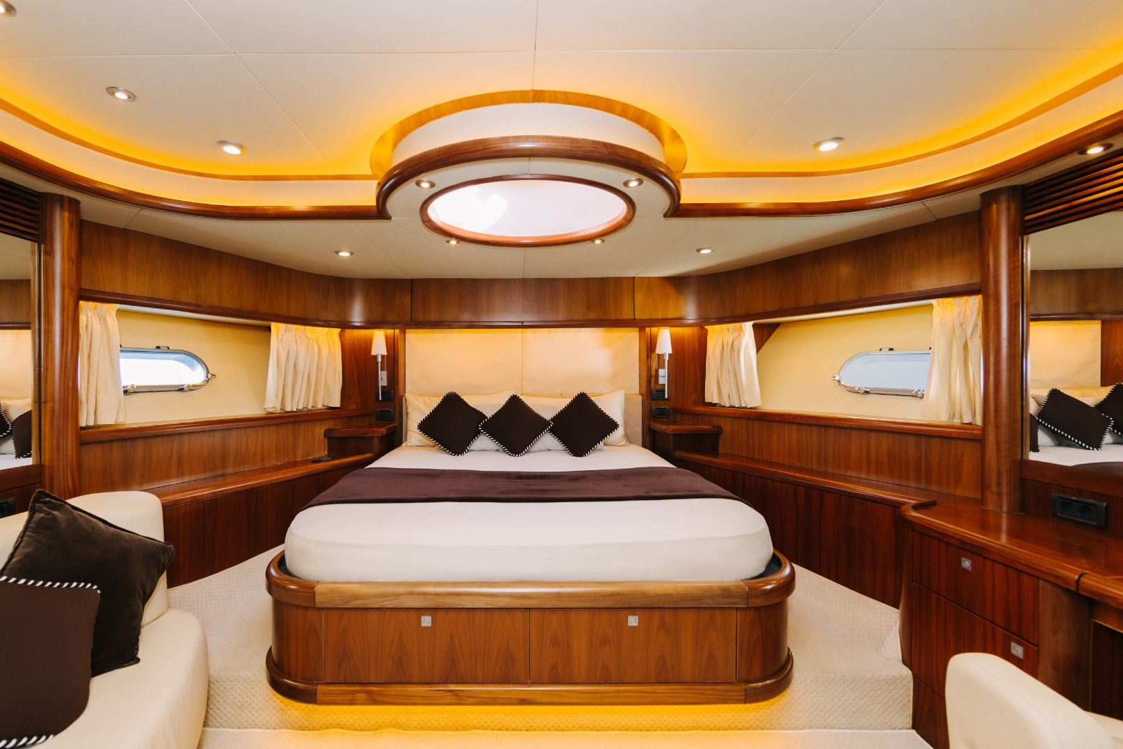 Sunseeker Why Not charter in Dubai, photo 9