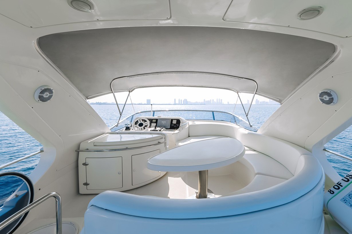Azimut 8ofUs charter in Dubai, photo 8