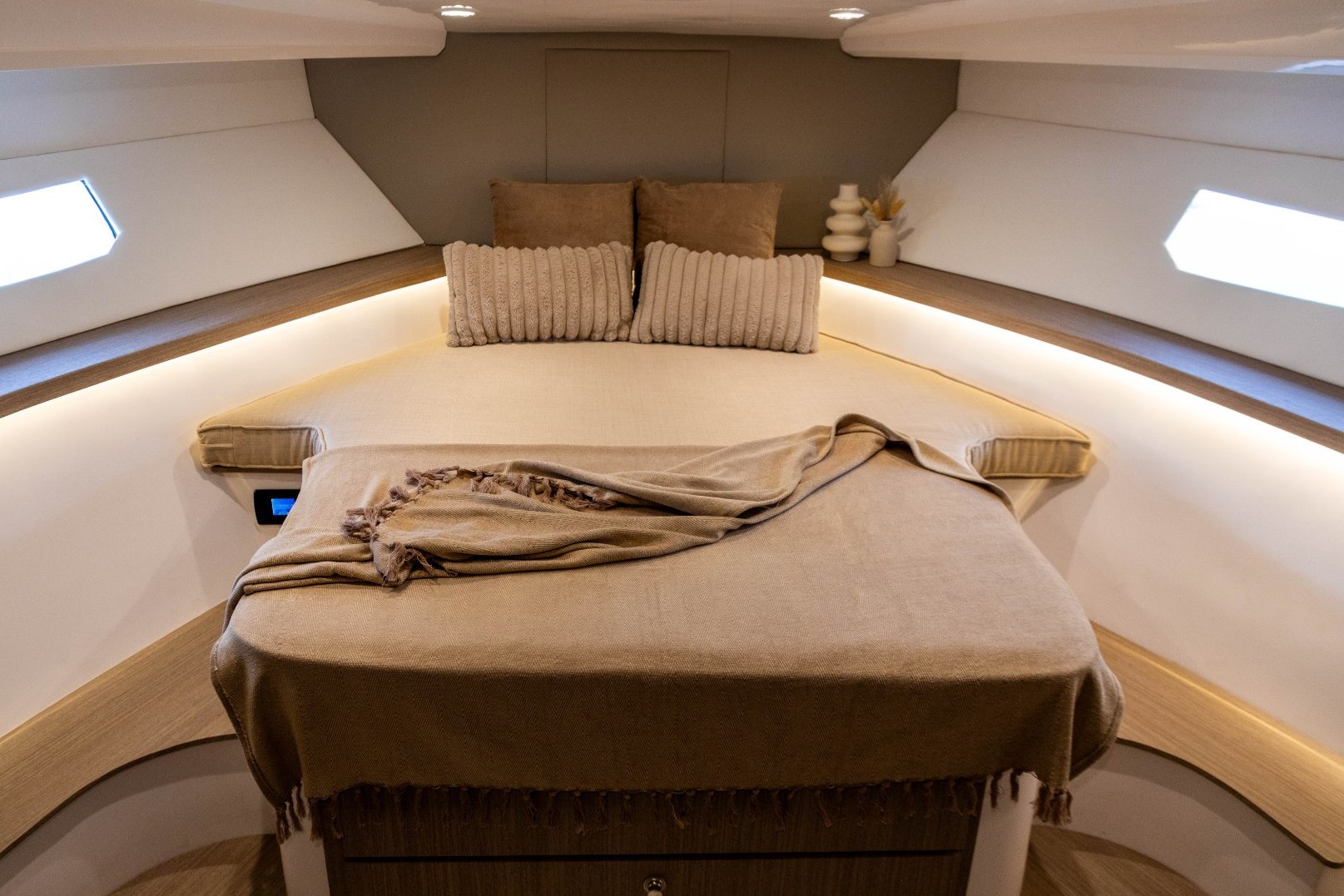 Intermare May One charter in Dubai, photo 8