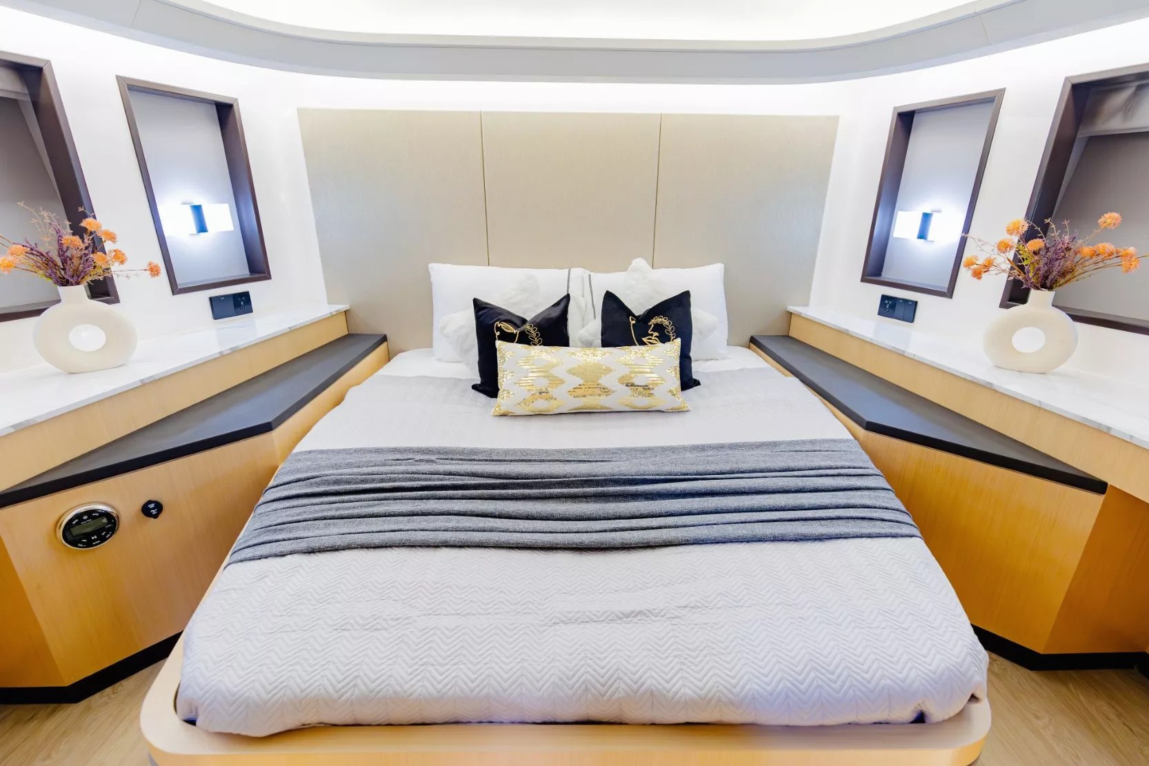 Sky Walker Reno charter in Dubai, photo 6