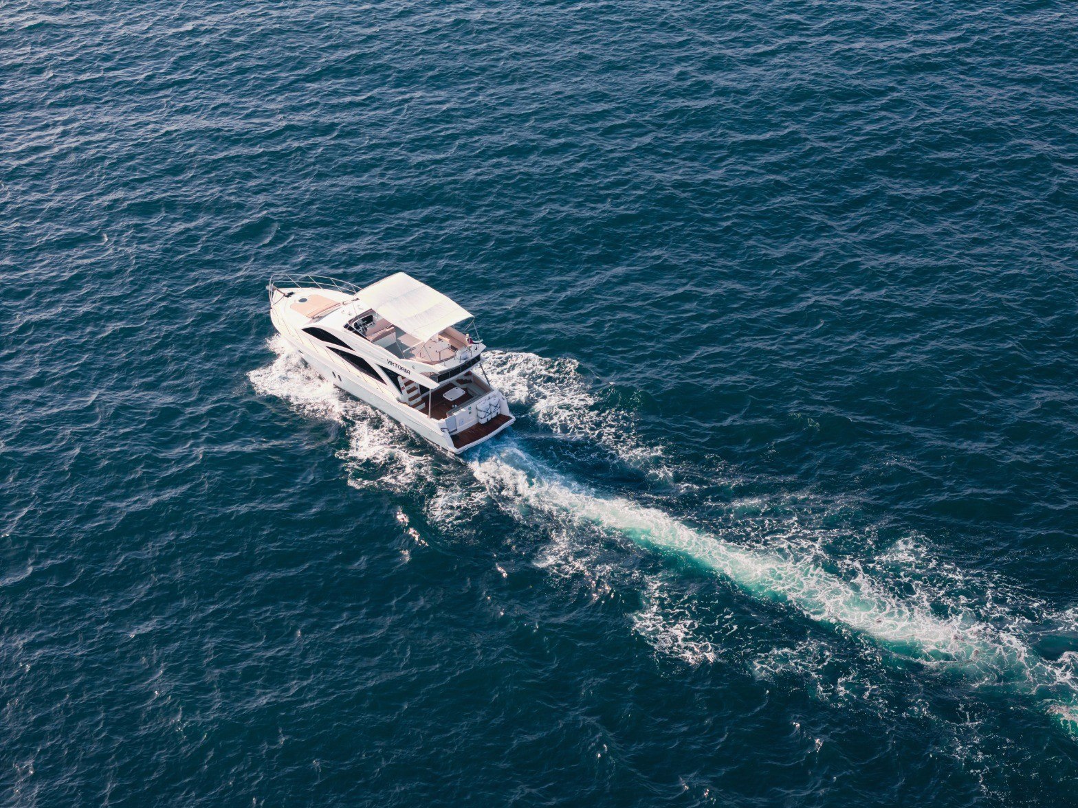 Oryx Viktoriia charter in Dubai, photo 2