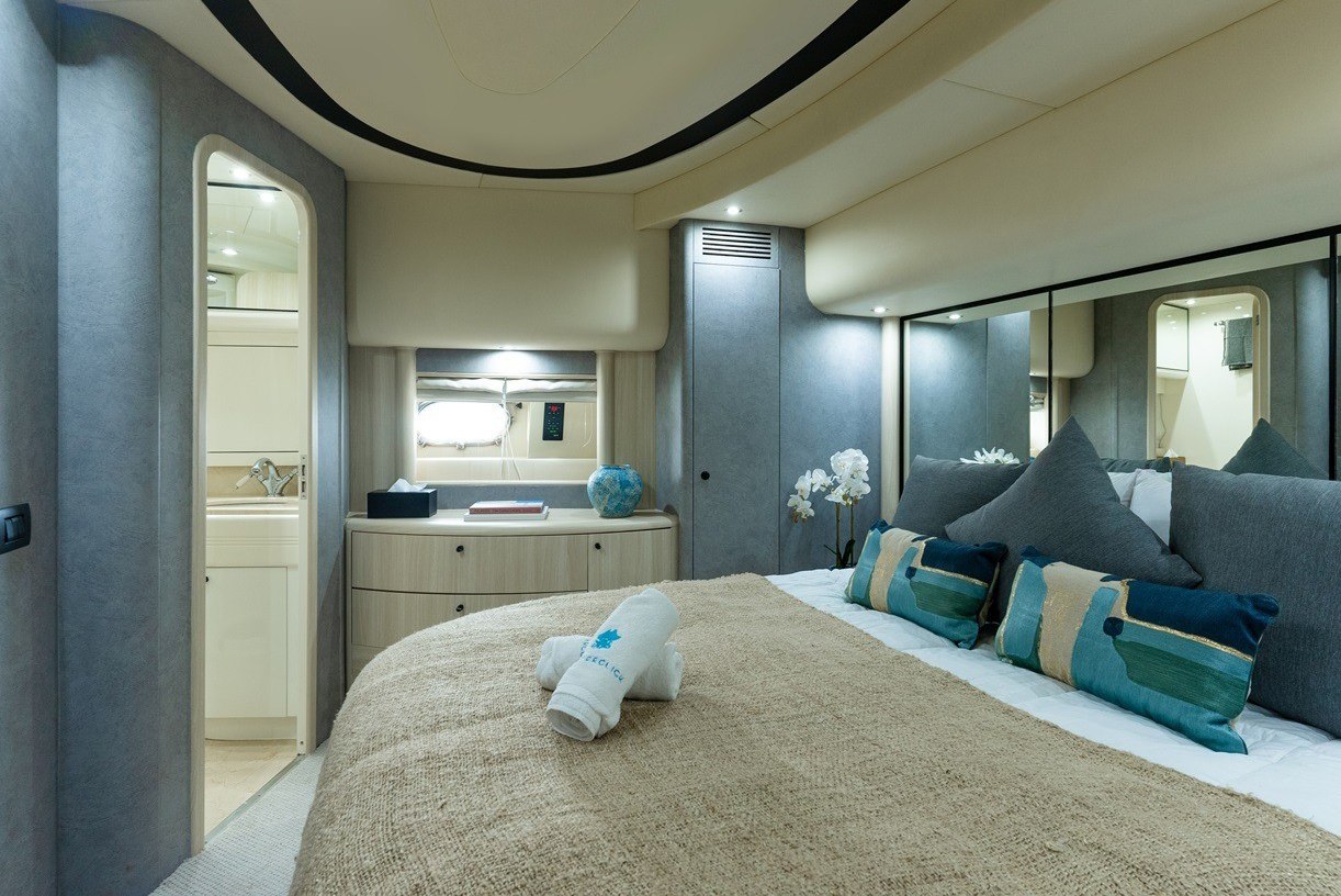 Azimut Anna charter in Dubai, photo 13