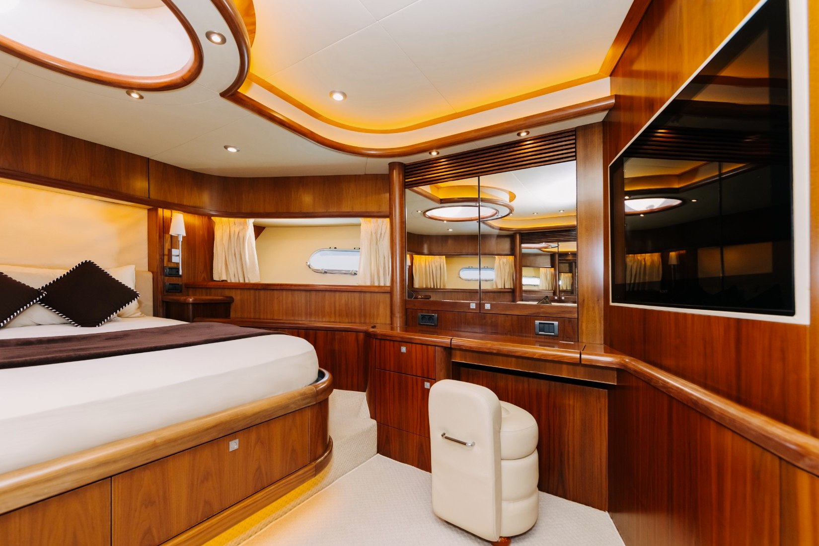 Sunseeker Why Not charter in Dubai, photo 4