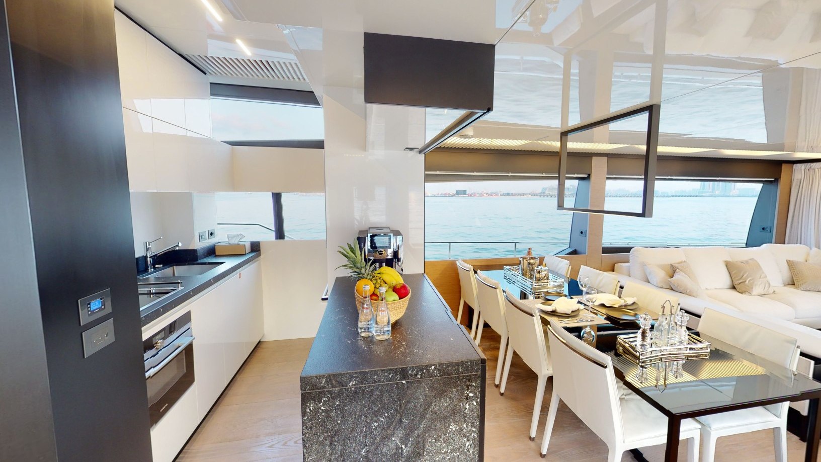 Ferretti 78 ft charter in Dubai, photo 7