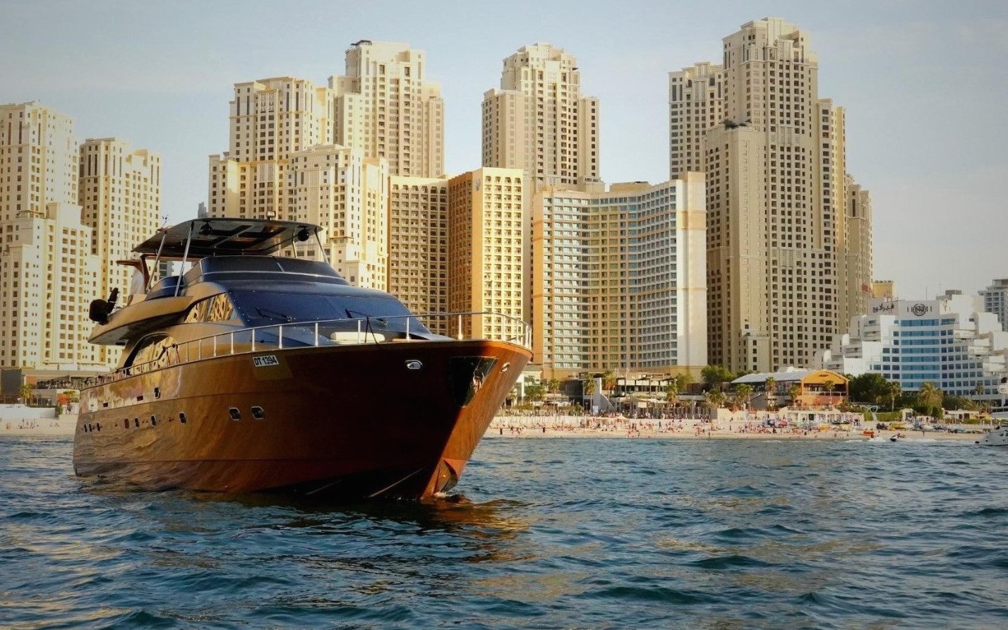 Azimut Anna for charter