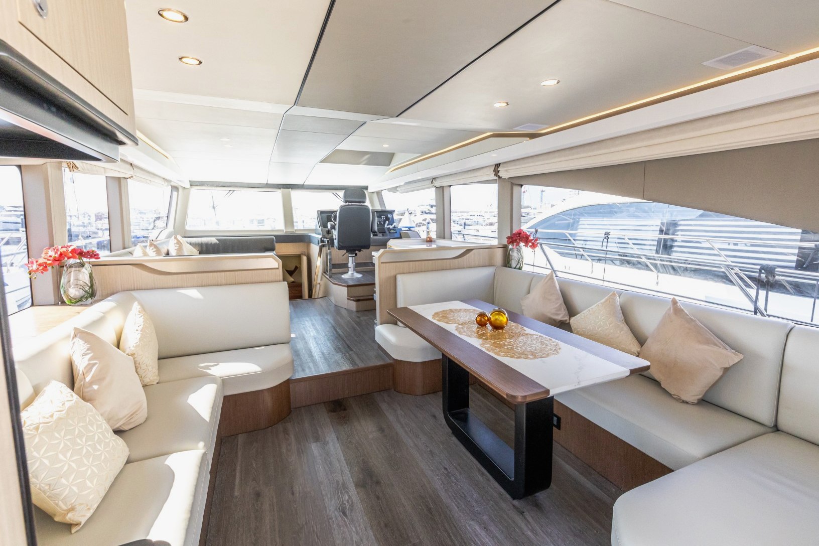 Sky Walker Fly X53 Sport charter in Dubai, photo 3