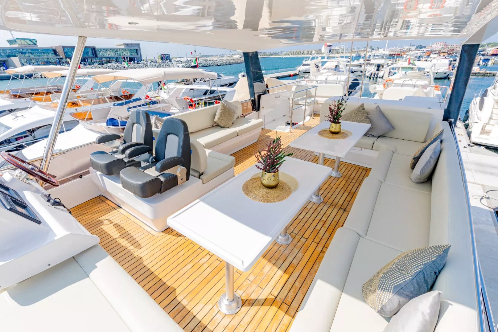 Sky Walker Reno charter in Dubai, photo 13