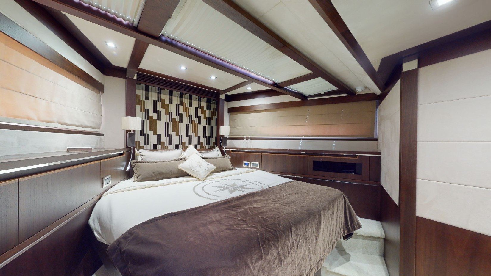 Galeon charter in Dubai, photo 12