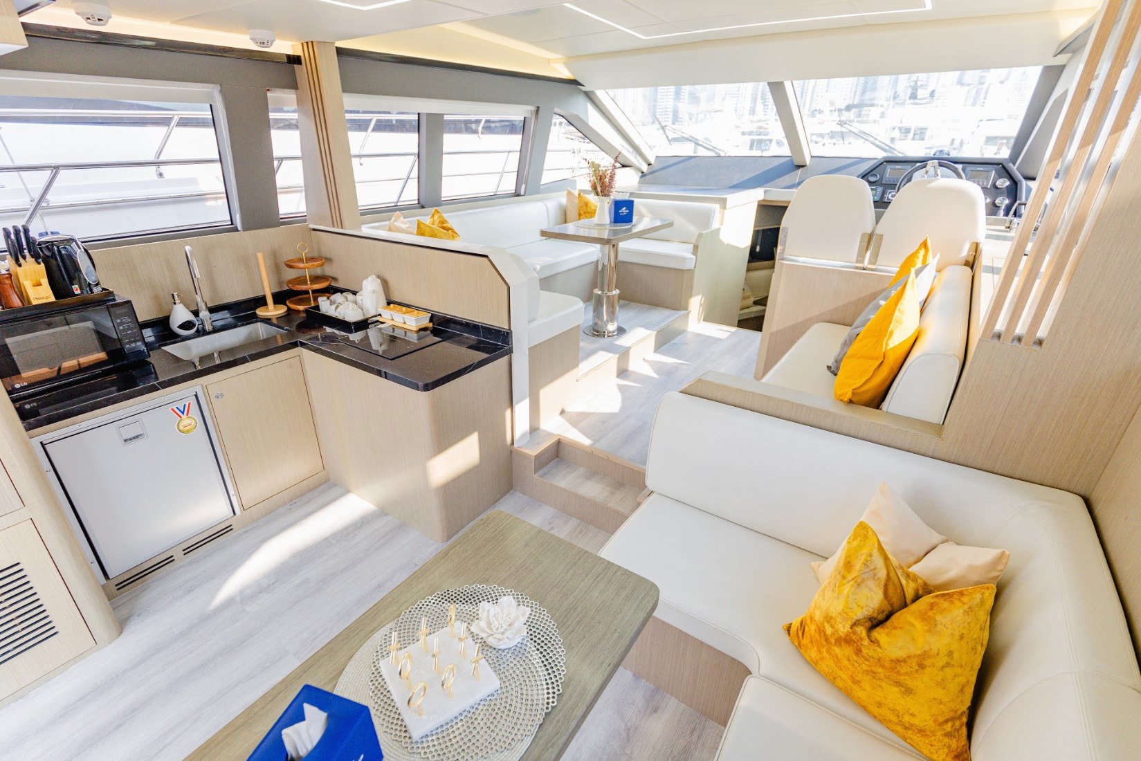 Sky Walker Kio charter in Dubai, photo 4
