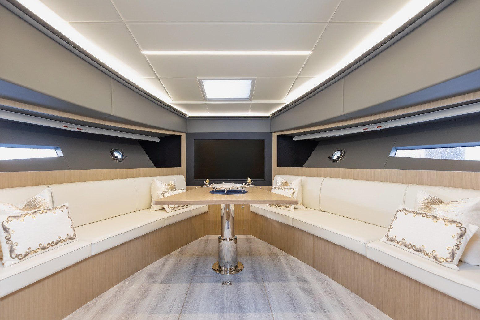 Sky Walker Ace charter in Dubai, photo 9