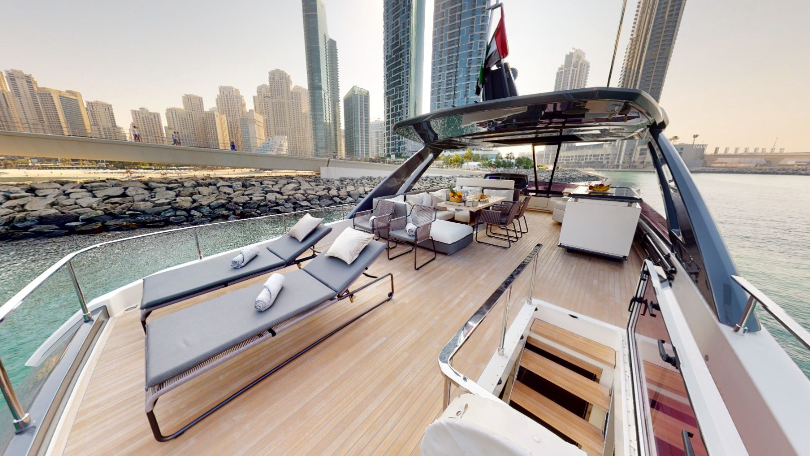 Ferretti 78 ft charter in Dubai, photo 14
