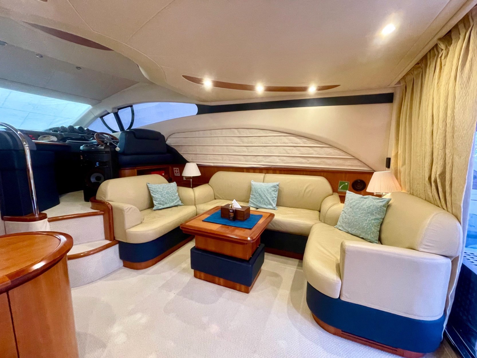 Azimut Grand Crew charter in Dubai, photo 4