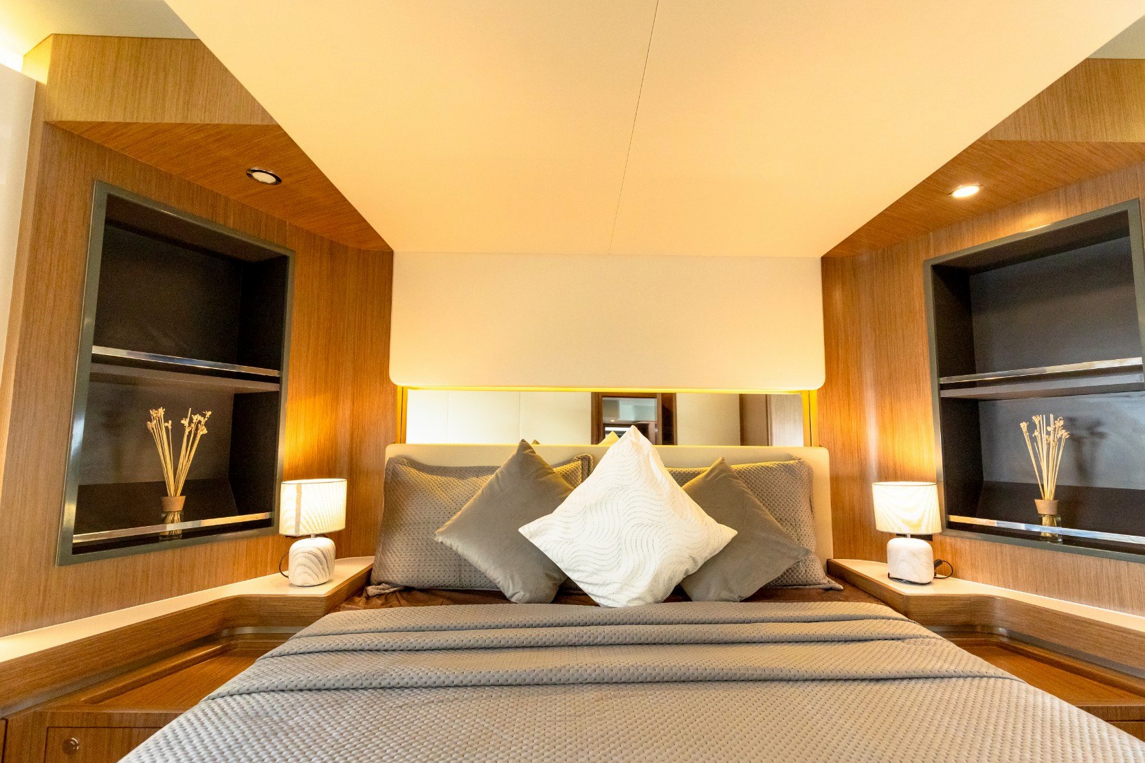 Sky Walker Amie X63 Sport charter in Dubai, photo 14