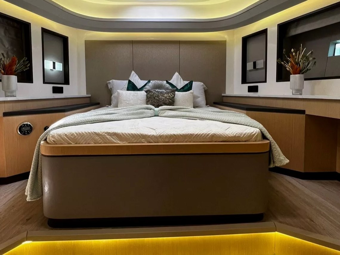 Sky Walker Taka Blue charter in Dubai, photo 3