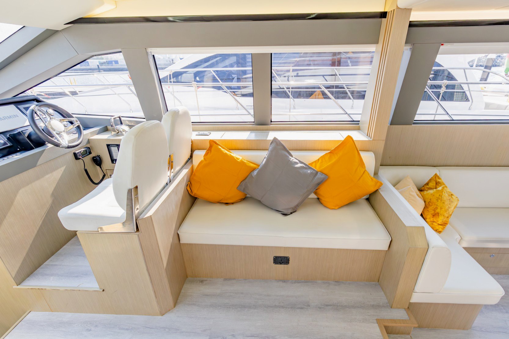 Sky Walker Kio charter in Dubai, photo 12