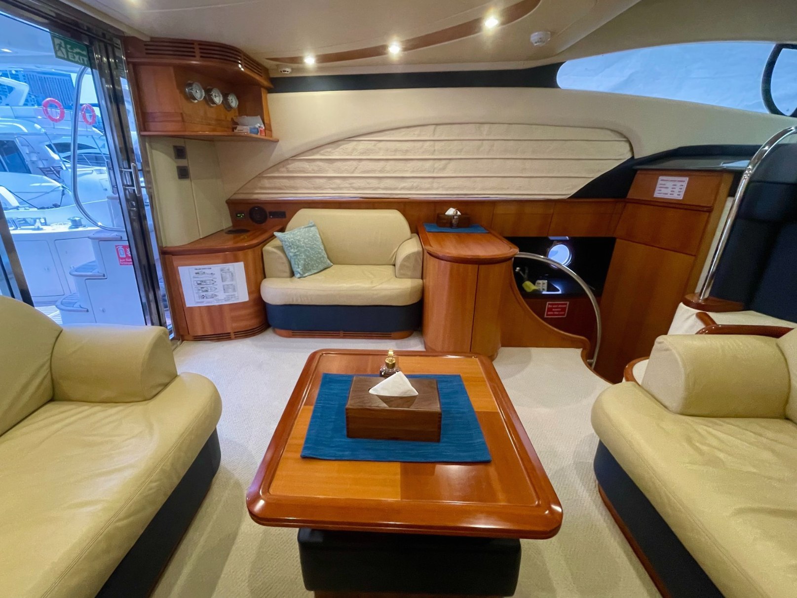 Azimut Grand Crew charter in Dubai, photo 5