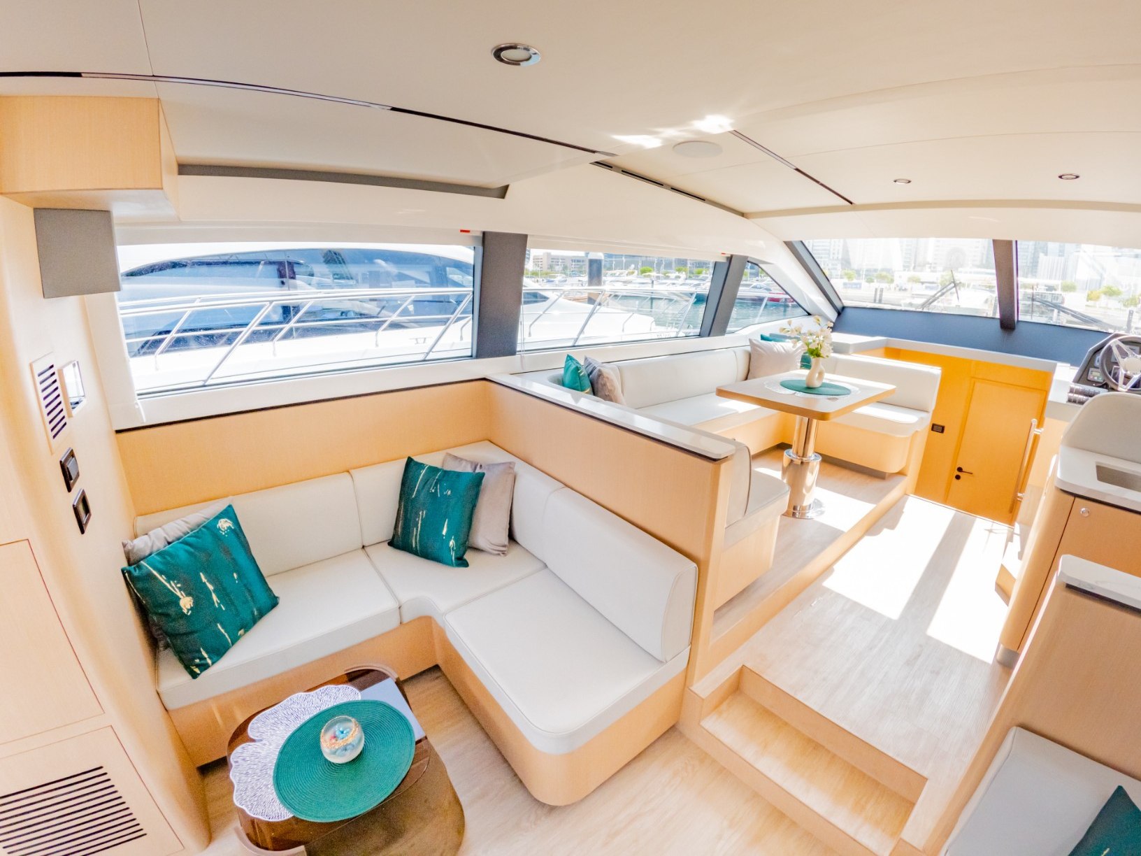 Sky Walker Uno charter in Dubai, photo 2