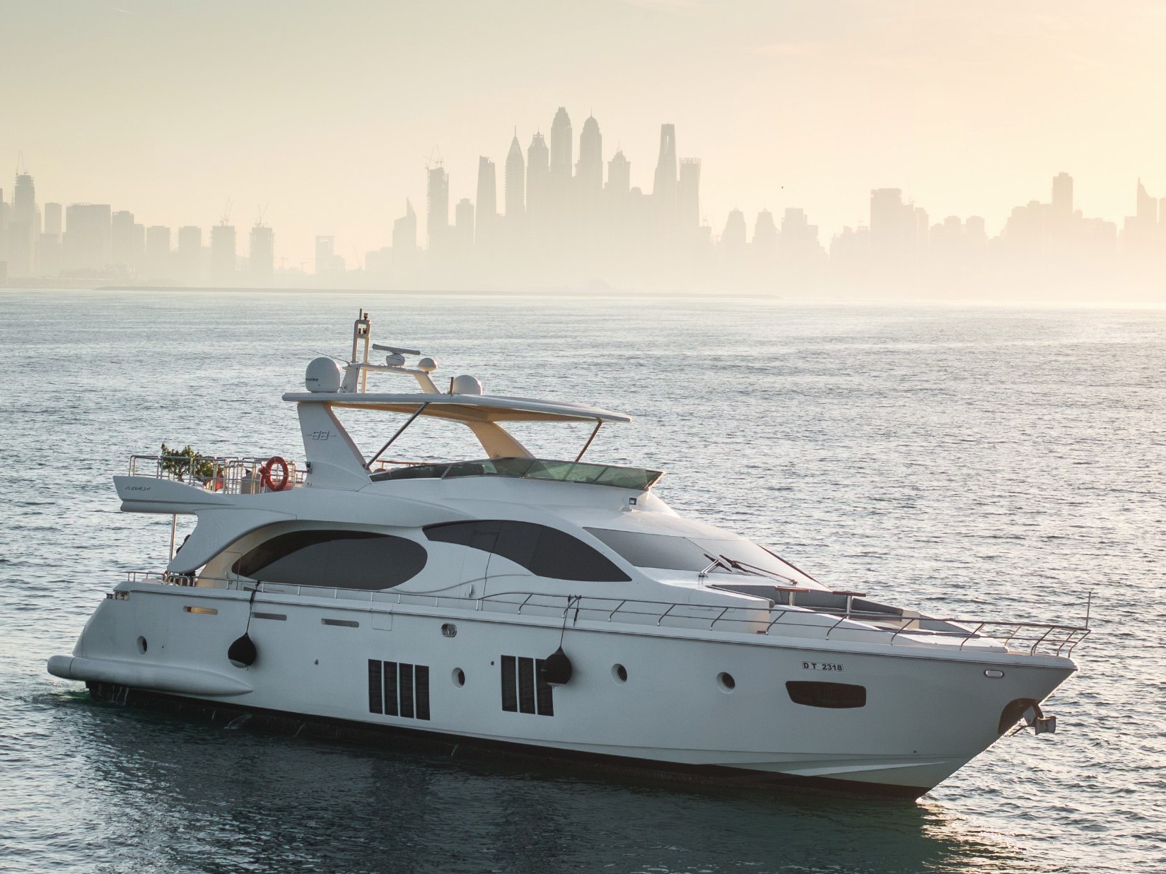Azimut Satisfaction charter in Dubai, photo 4