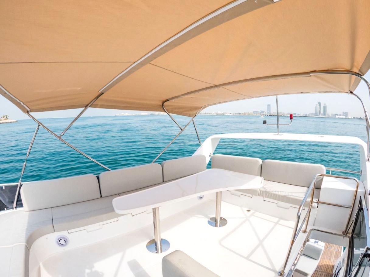 Sky Walker Zia charter in Dubai, photo 6
