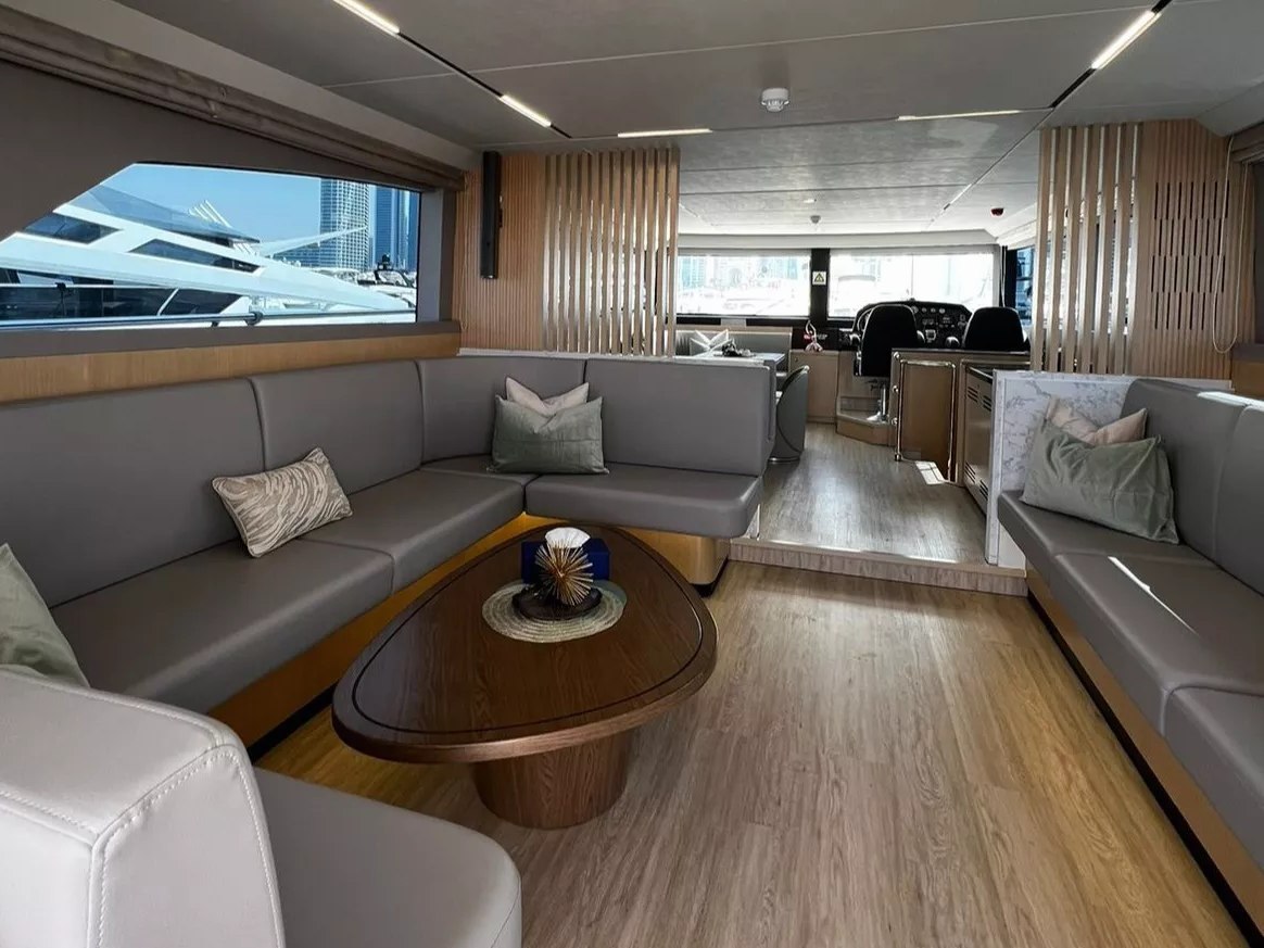 Sky Walker Taka Blue charter in Dubai, photo 6