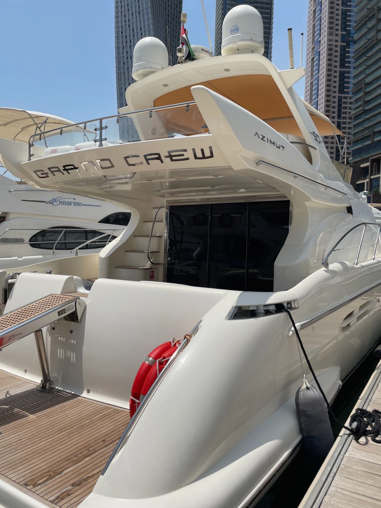 Azimut Grand Crew charter in Dubai, photo 7