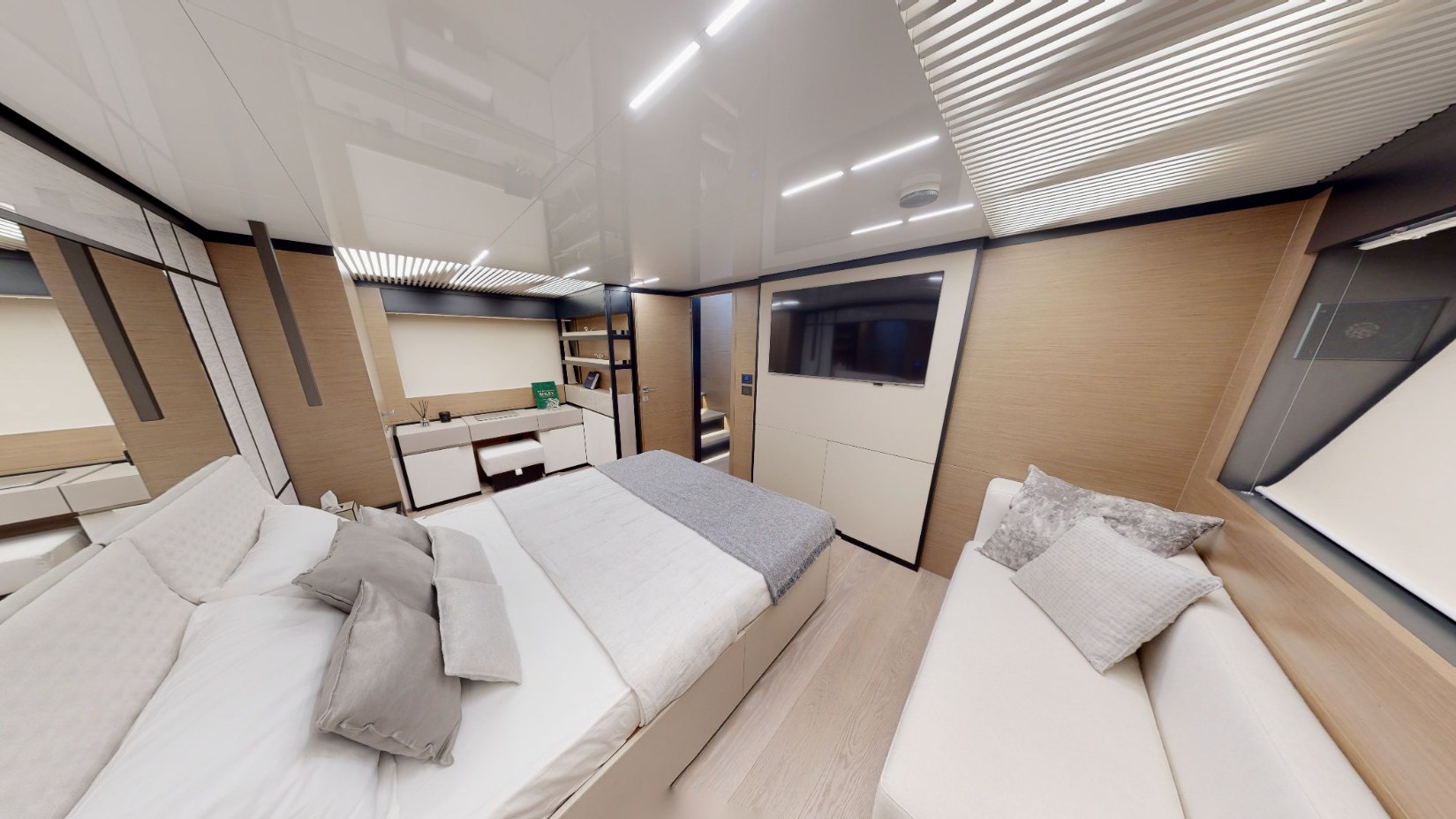 Ferretti 78 ft charter in Dubai, photo 10