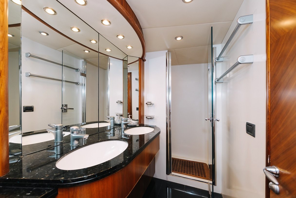 Sunseeker Why Not charter in Dubai, photo 10