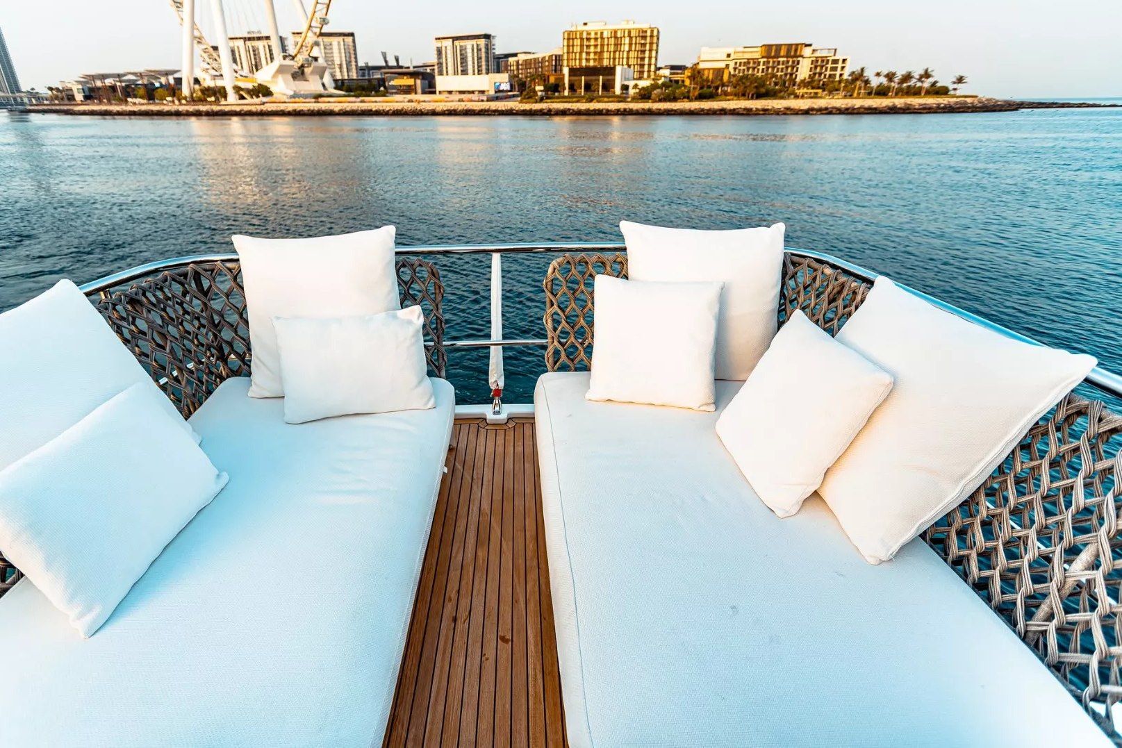 Azimut Magellano 66 ft charter in Dubai, photo 4