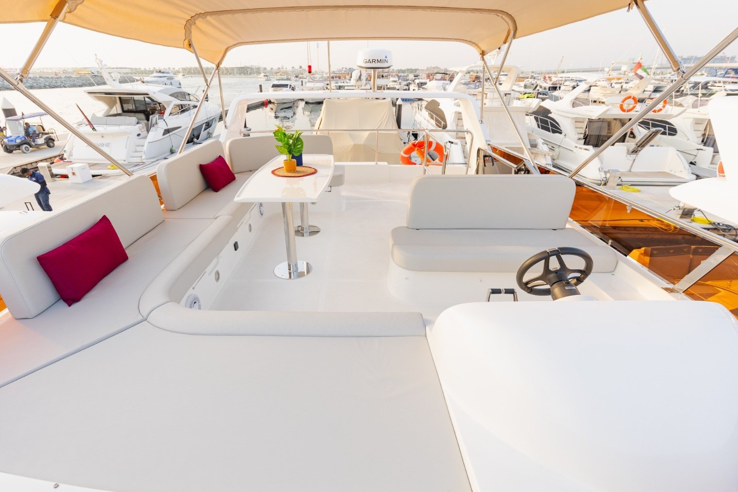 Sky Walker Ava charter in Dubai, photo 2