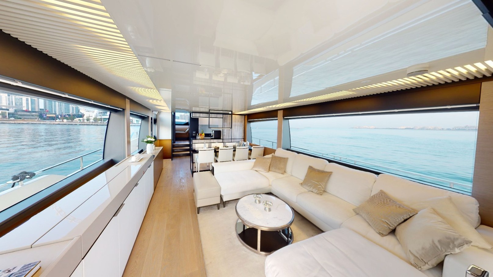 Ferretti 78 ft charter in Dubai, photo 11