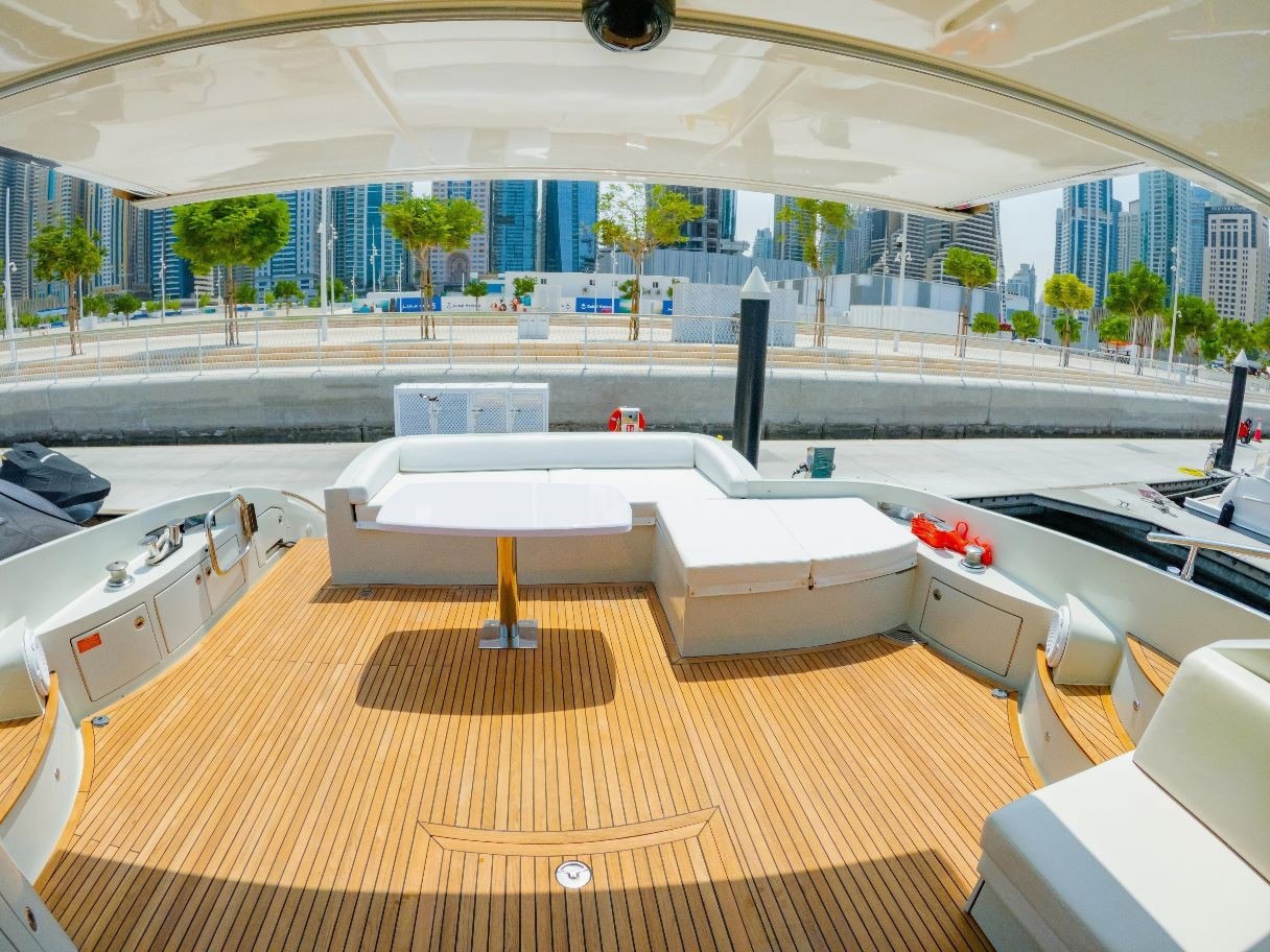 Azimut Sura charter in Dubai, photo 5